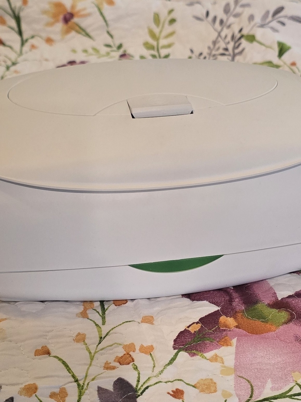 White Baby Wipe Dispenser with Green Accent - Easy-Access Nursery Storage